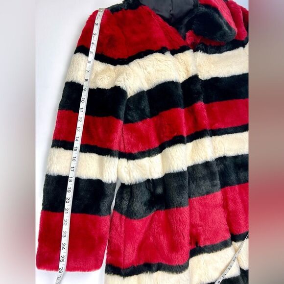 Alice + Olivia Kinsley Oversized Stripe Faux Fur Coat - Picture 13 of 13